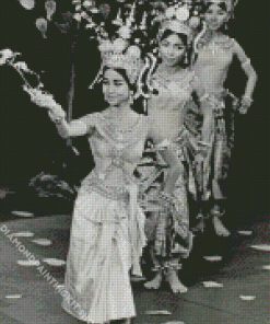 Black And White Apsara Dancers Diamond Painting