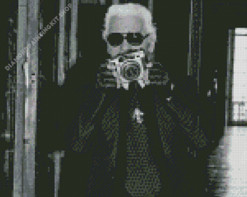 Karl Lagerfeld With Camera Diamond Painting