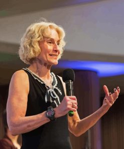 Martha Nussbaum Speaking Diamond Painting