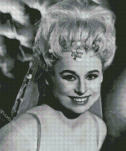 Young Barbara Windsor Diamond Painting